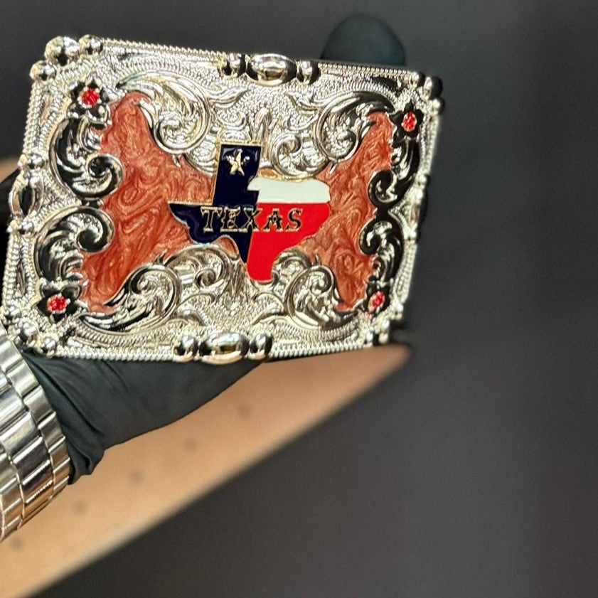Evilla De Metal State of Texas Belt Buckle for 2-inch Belts Western Design with Red Accents and Texas Flag Motif